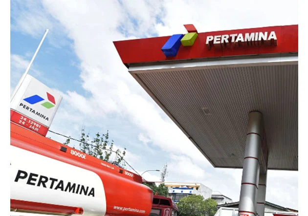 lighted wall letters