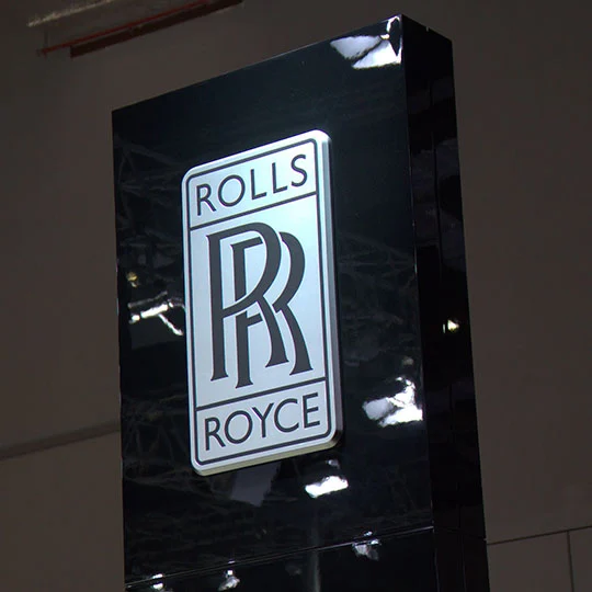 symbol of rolls royce car