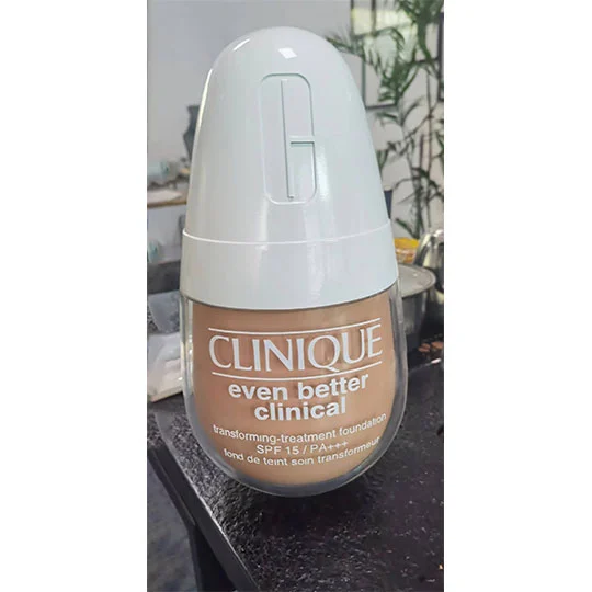 clinique lght box1